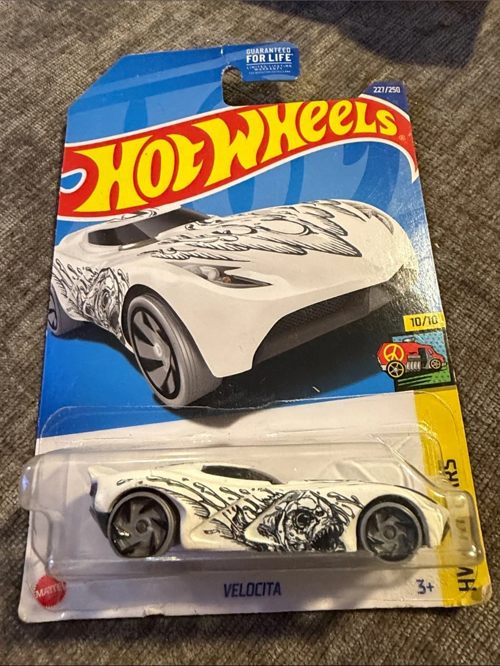 Hot Wheels Surf Crate Tooned 10/10 #227/250 White Dragon Art Car New Sealed